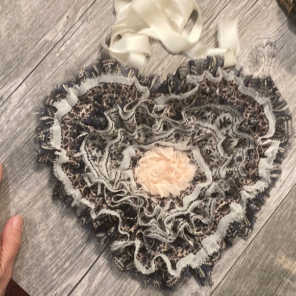 Hand Crafted Accessories - Magnolia Pearl style jabot (100%silk)